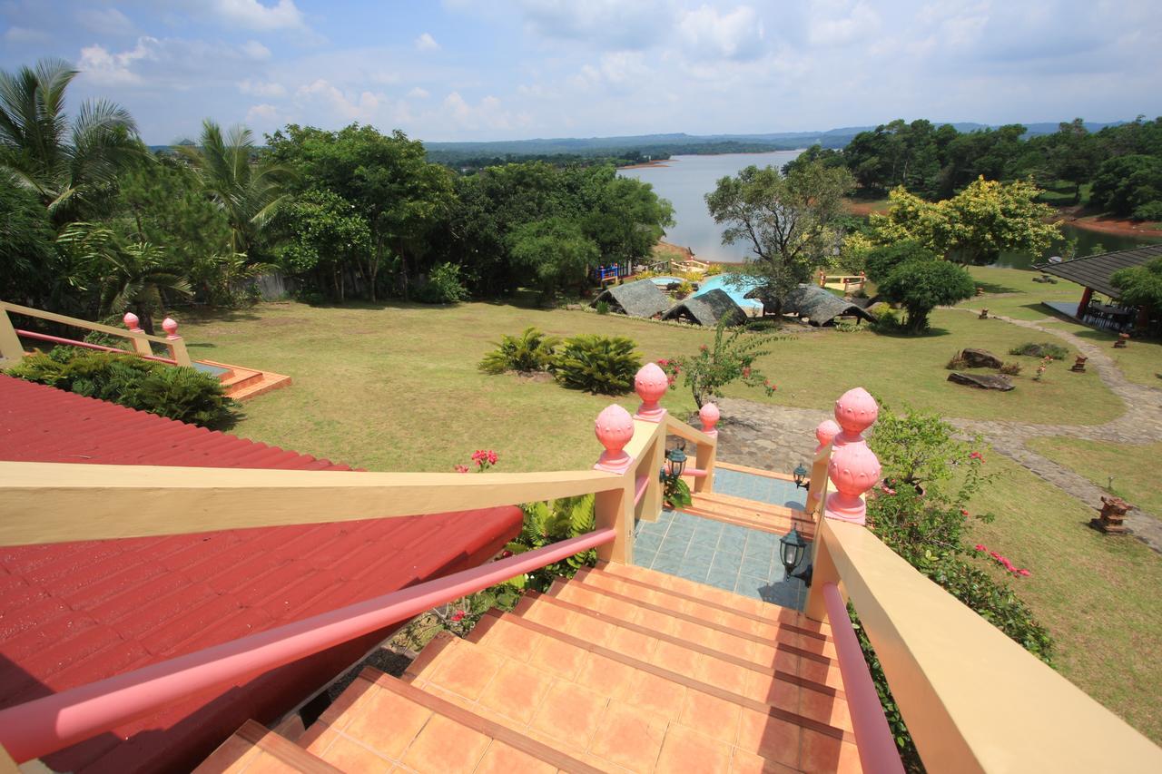 Porta Verde Resort Villas Caliraya Dolores  Exterior photo